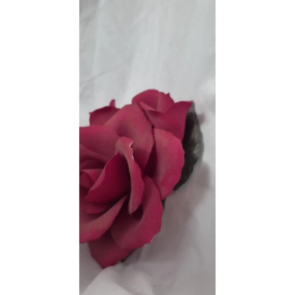 Handcrafted 💐 description